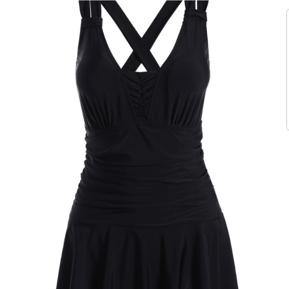 ➕Rosegal Ruched Skirted Swimsuit